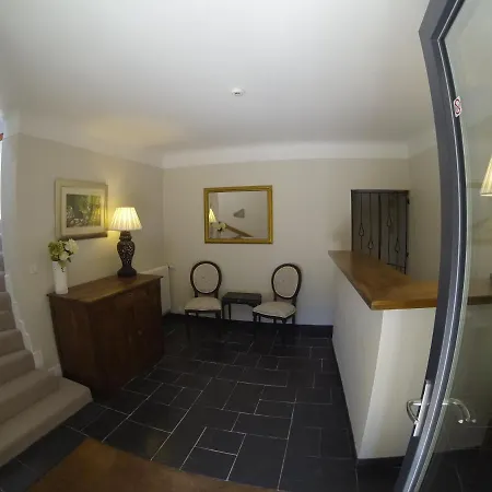 De La Sagne Bed & Breakfast 4*